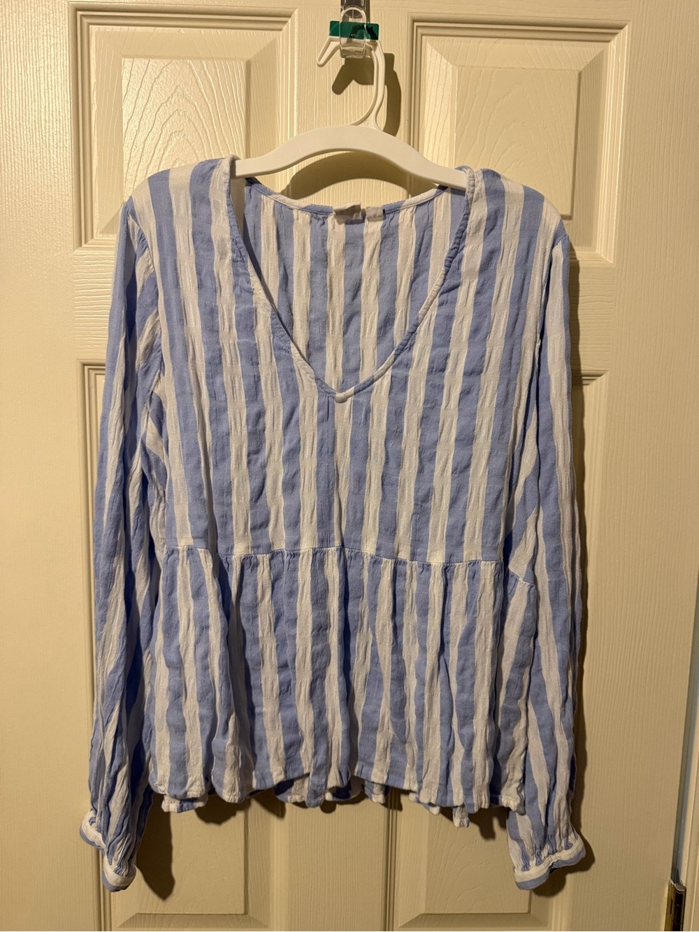 Gap Women's linen Top